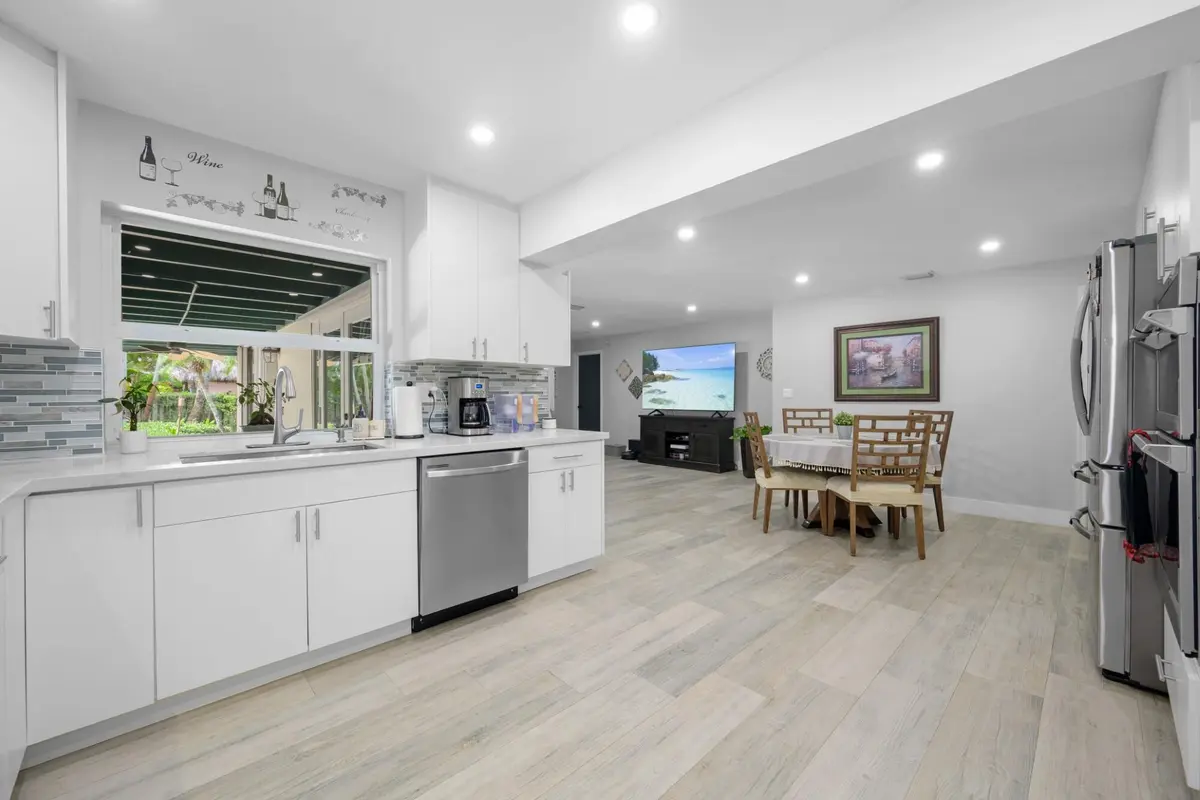 03 (Custom) at 6850 NW 7th Street, Plantation