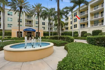 802 W Windward Way 304, Lantana – sold