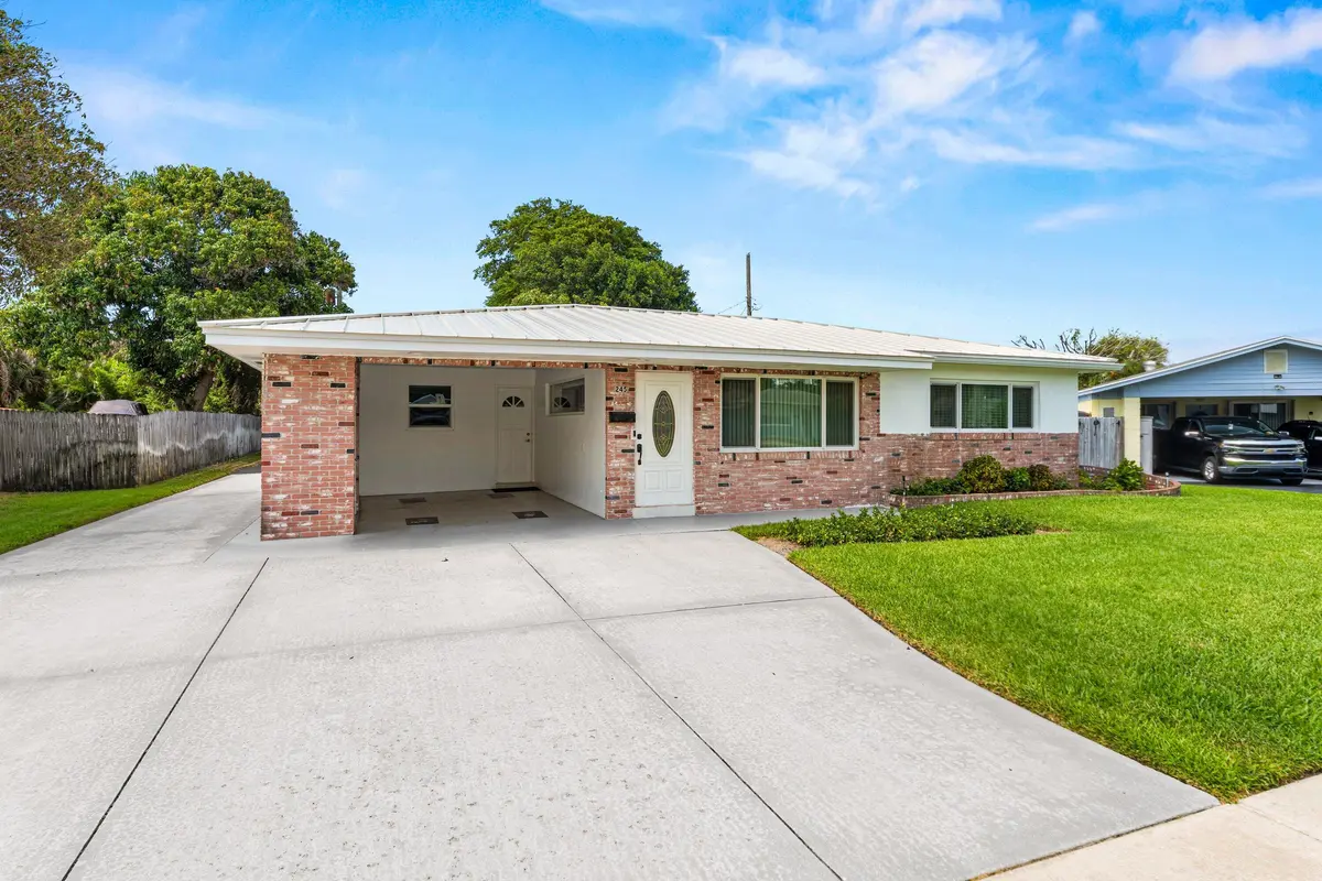 002-245GreenbriarDrive-LakePark-FL-33403 at 245 Greenbriar Drive, Lake Park