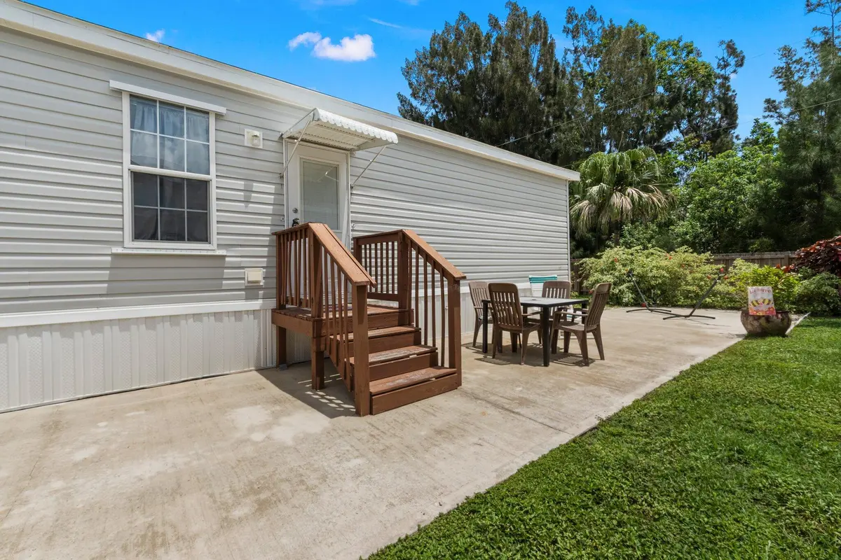 10-web-or-mls-DSC00731 at 8011 SE Skylark Avenue, Hobe Sound