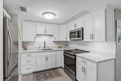 2069 NE Collins Circle 7-50, Jensen Beach – sold