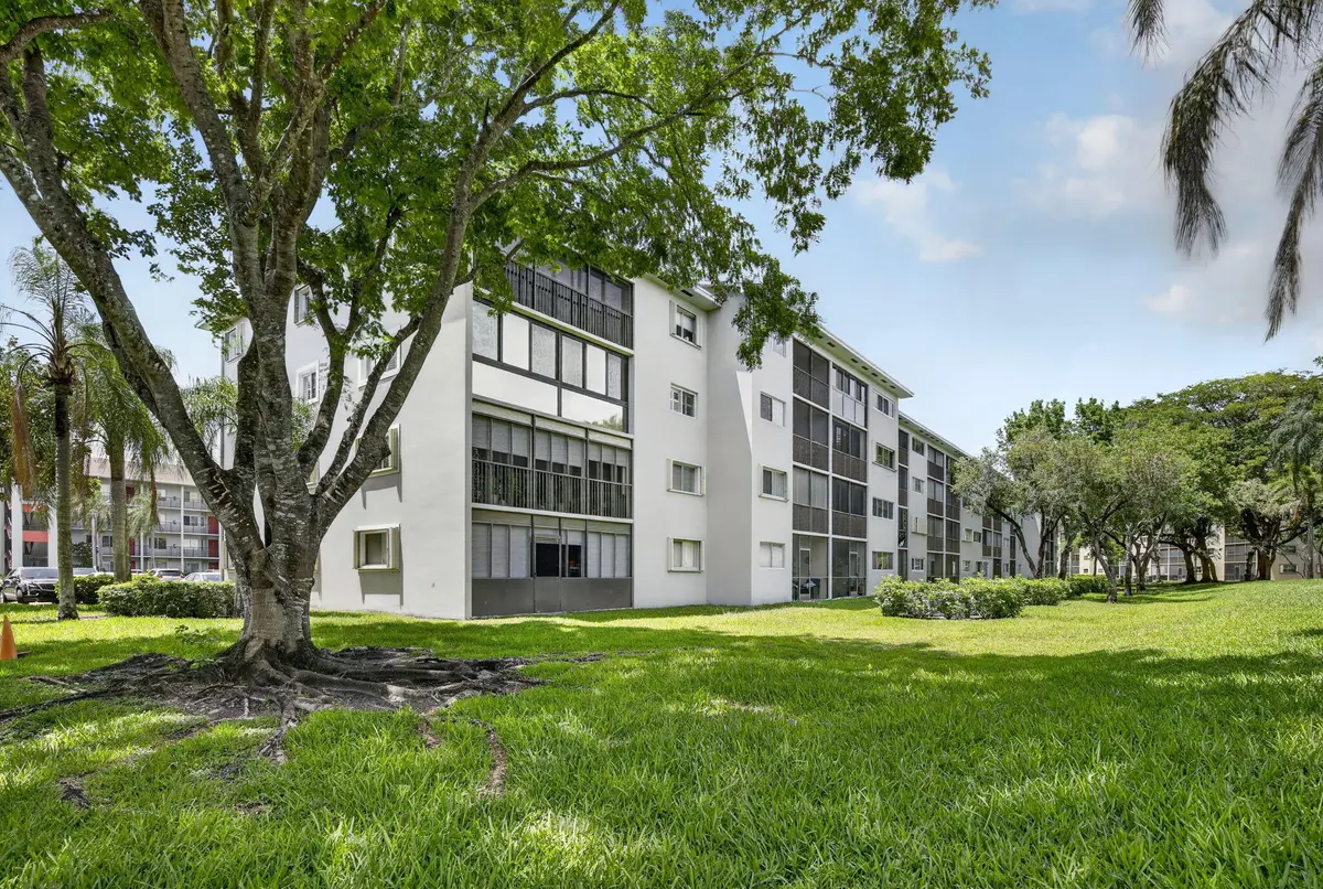 6-web-or-mls-_A7A4818 at 801 SW 138th Avenue 308e, Pembroke Pines