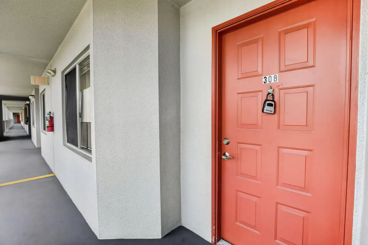 7-web-or-mls-_A7A4788 at 801 SW 138th Avenue 308e, Pembroke Pines