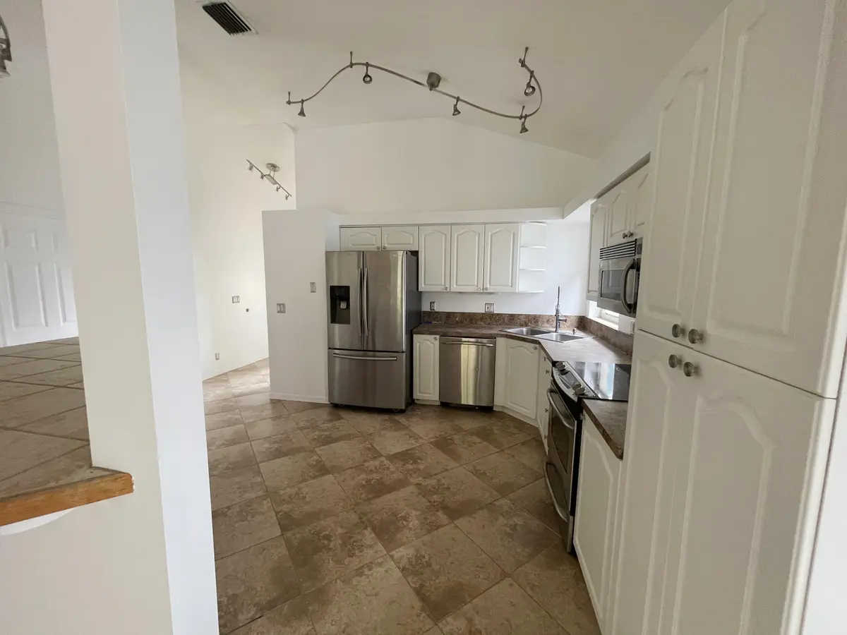 Kitchen at 5338 Edenwood Lane, Riviera Beach