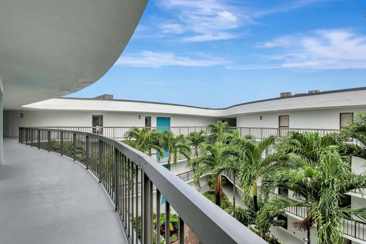 53-print-5P1A6102 at 1357 NE Ocean Boulevard 311, Stuart