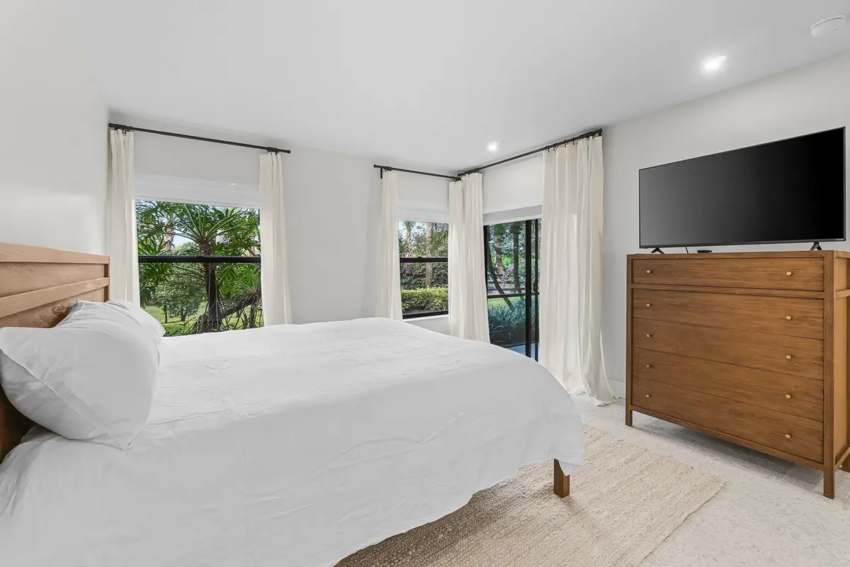 Master bedroom at 11223 Pond View Drive A103, Wellington