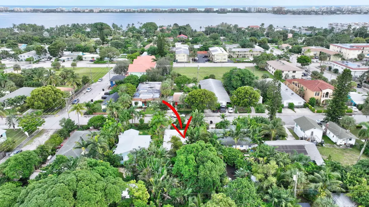 Walking Distance to Intracoastal at 1309 S N Street, Lake Worth Beach