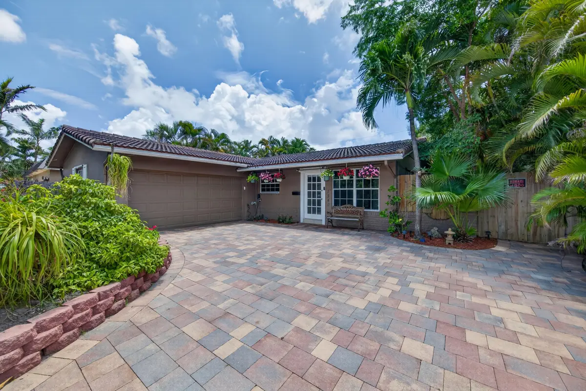 front of home at 1540 NE 40th Street, Oakland Park