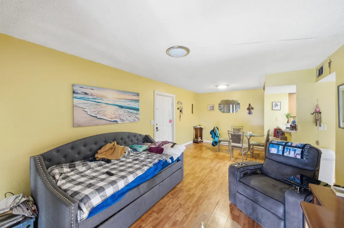 4__dsc8227 at 1530 SE Royal Green Circle 204, Port St. Lucie