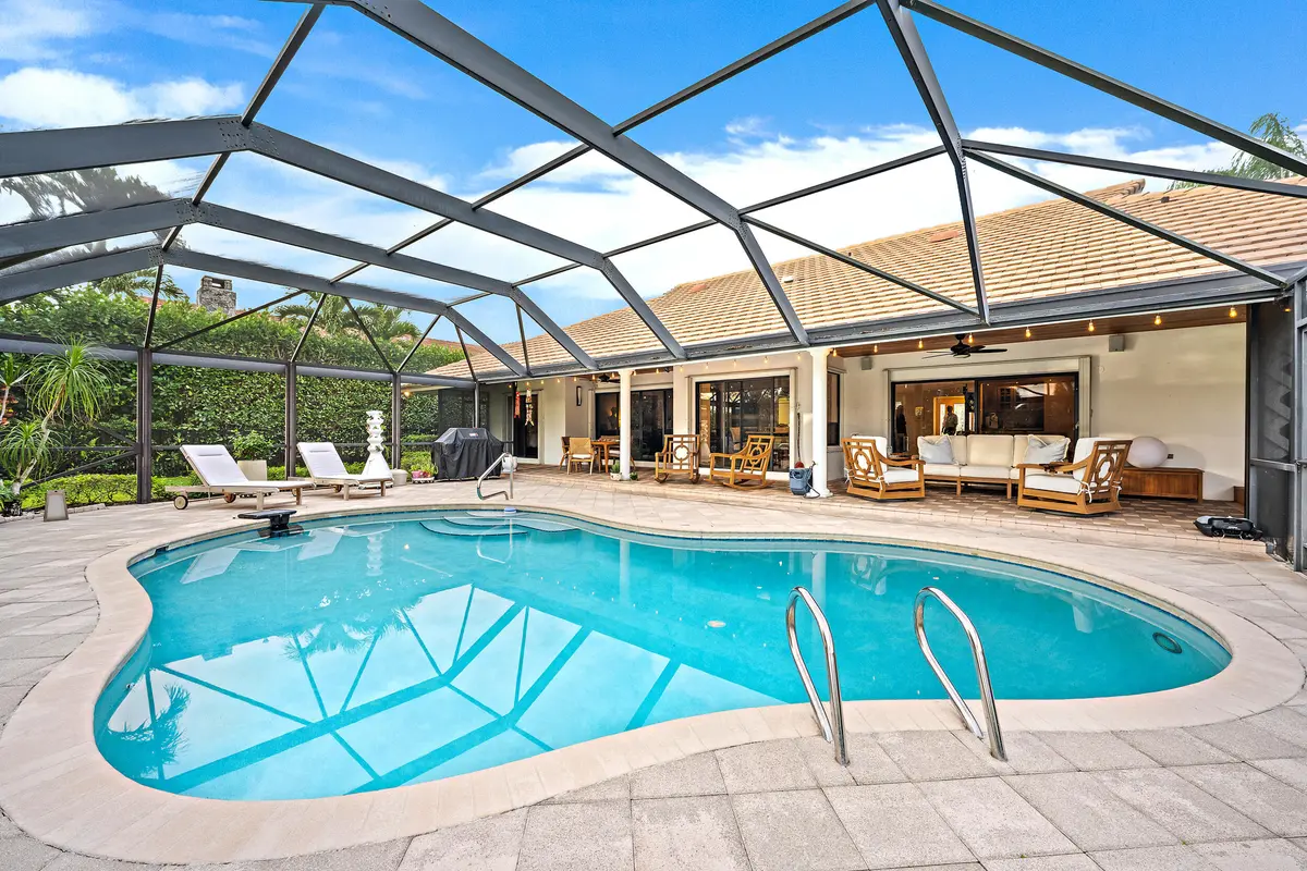 Pool at 28 Marlwood Lane, Palm Beach Gardens