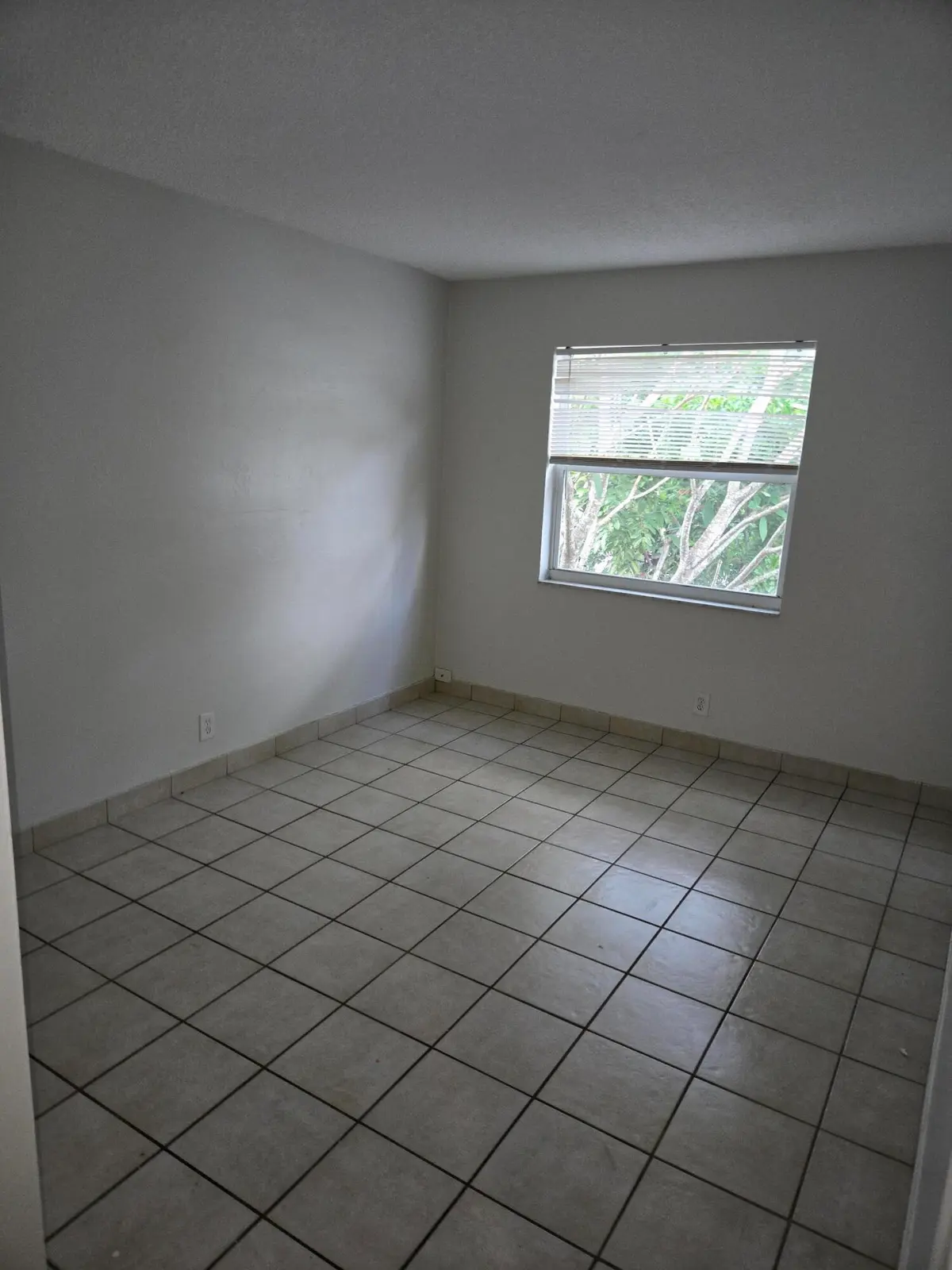 20260527_165938 at 3714 SW 60th Terrace 28, Davie