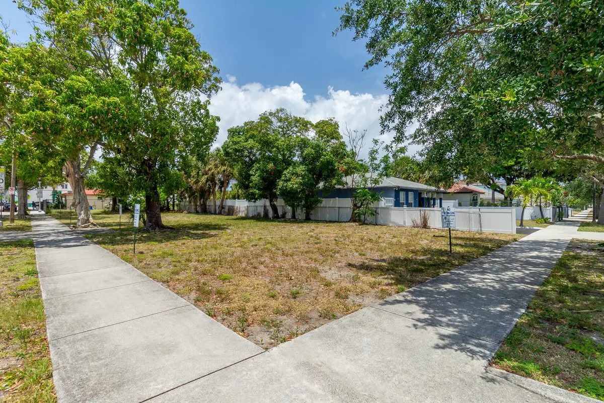1-print-DSC04610-2 at 447 20th Street, West Palm Beach