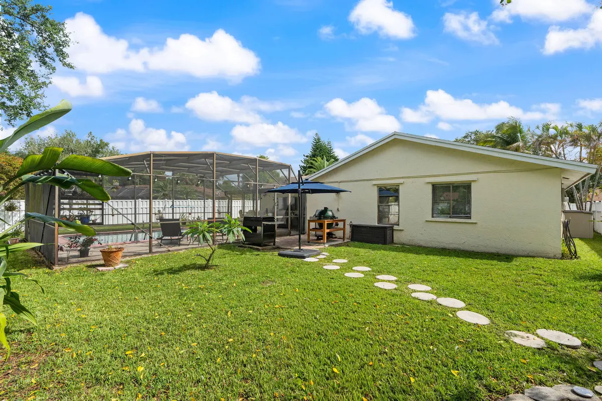 DSC01740 at 4010 W Sailboat Drive, Cooper City