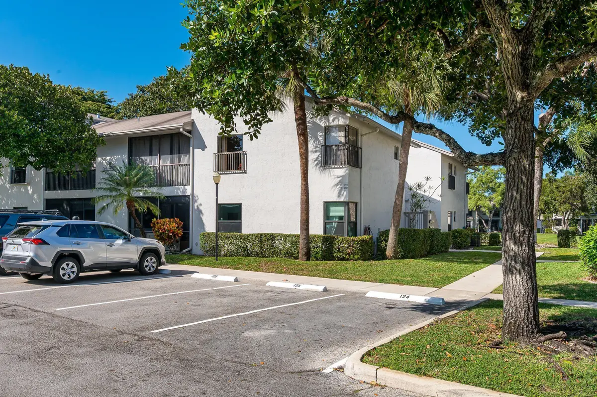 colin2 at 4772 NW 22nd Street 42122, Coconut Creek