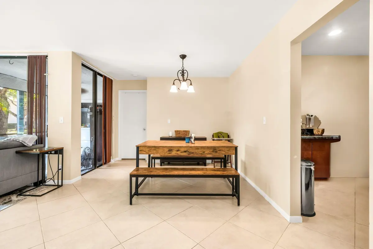 colin4 at 4772 NW 22nd Street 42122, Coconut Creek