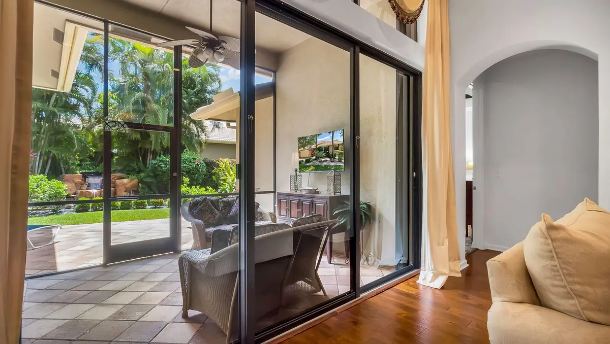 34-web-or-mls-DSC08259 at 11012 Vía Sorrento, Boynton Beach