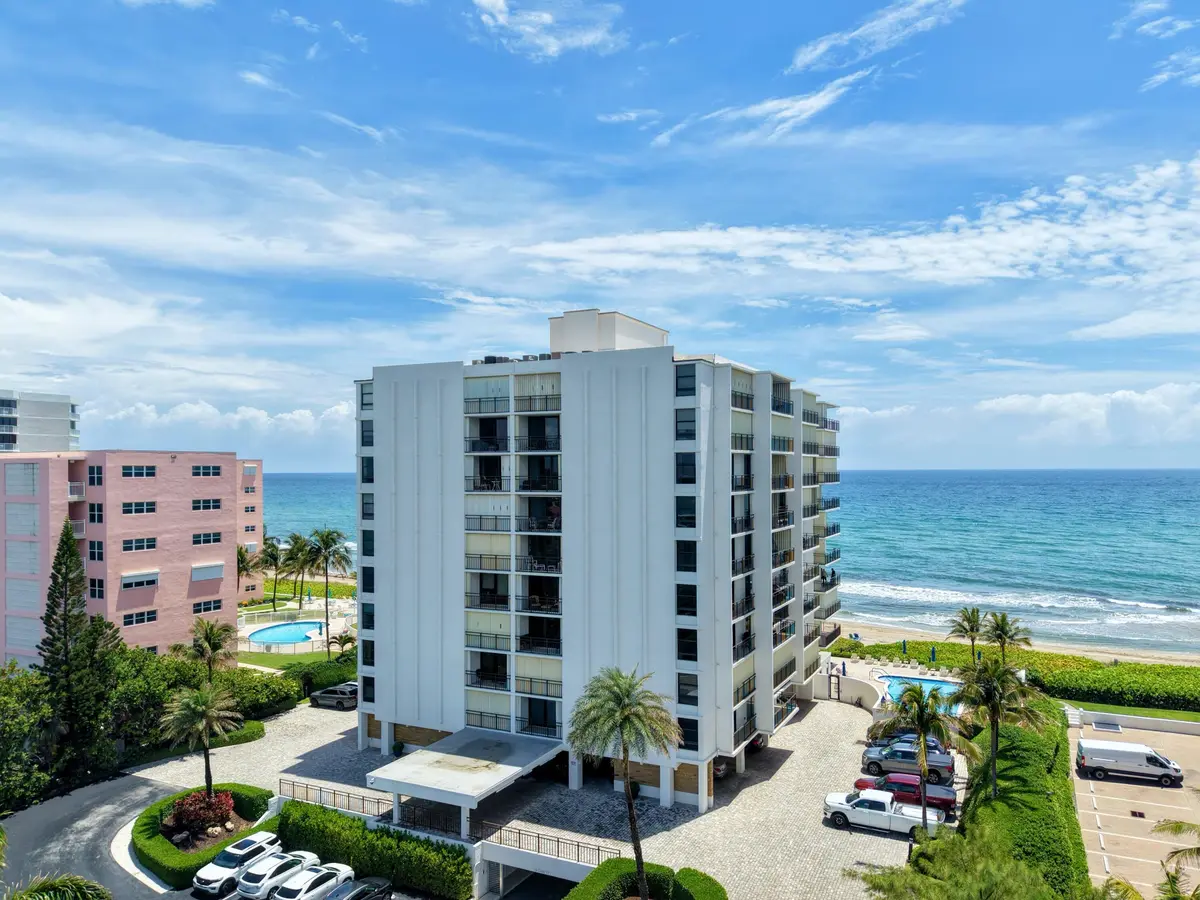 Building Street Front at 3009 S Ocean Boulevard 205, Highland Beach