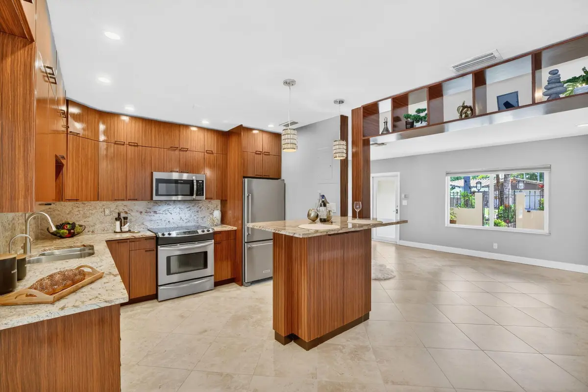 11 Kitchen & Dinette at 1426 NE 17th Avenue, Fort Lauderdale