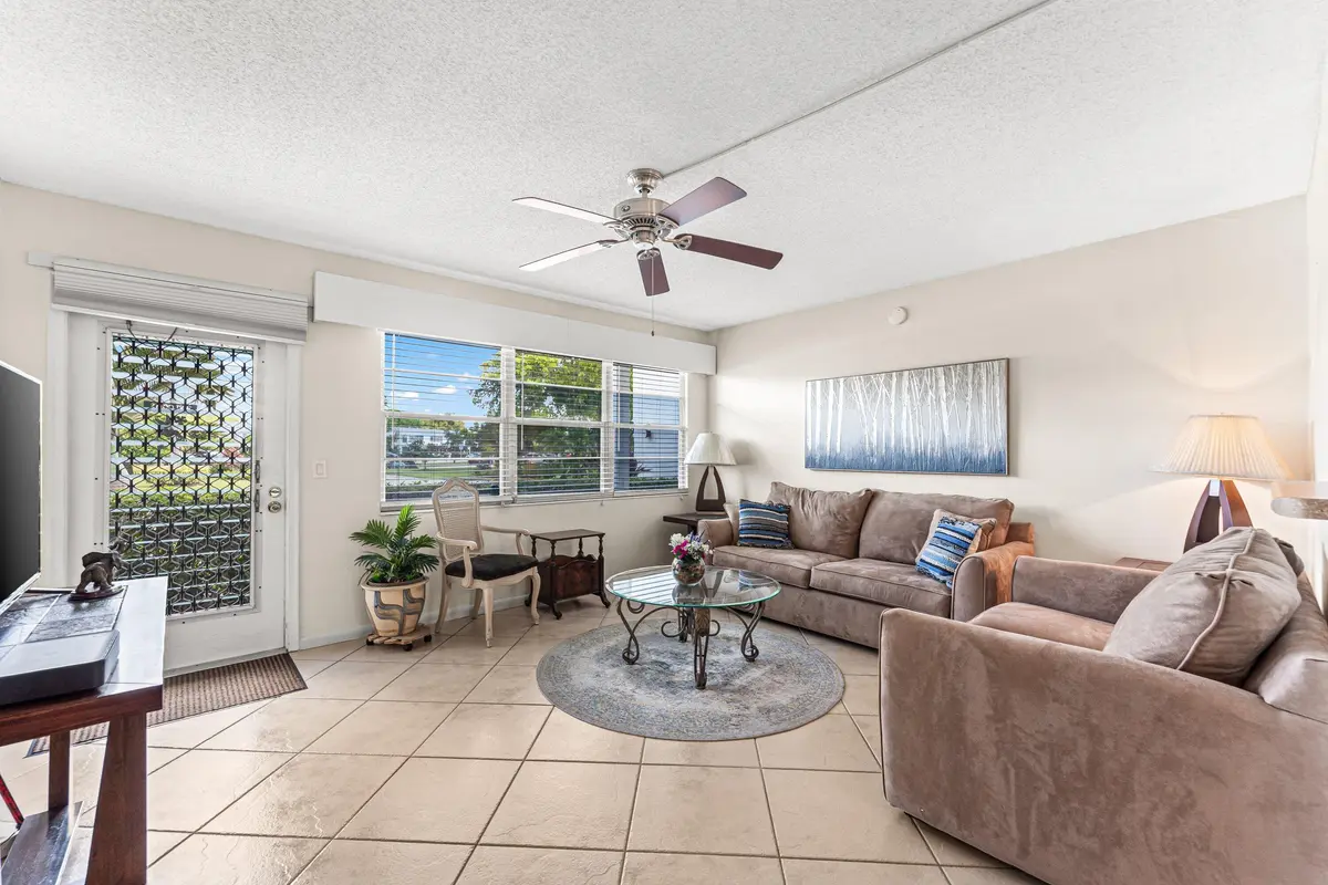 004-1017HarwoodC-DeerfieldBeach-FL-33442 at 1017 Harwood C, Deerfield Beach