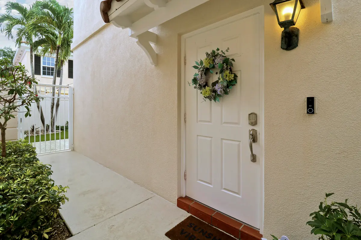 Entry at 23 Live Oak Circle, Tequesta