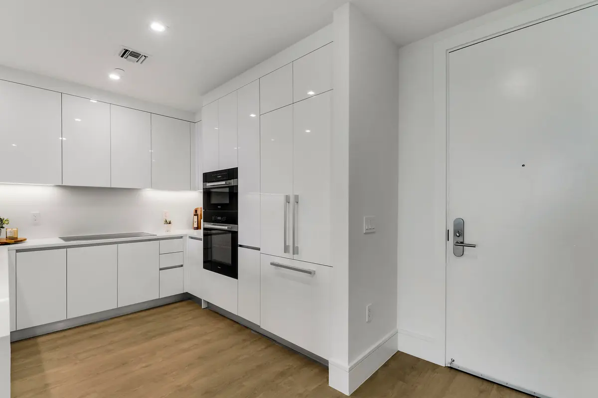 Kitchen showing refrigerator at 220 Lake Shore Drive 815, Lake Park