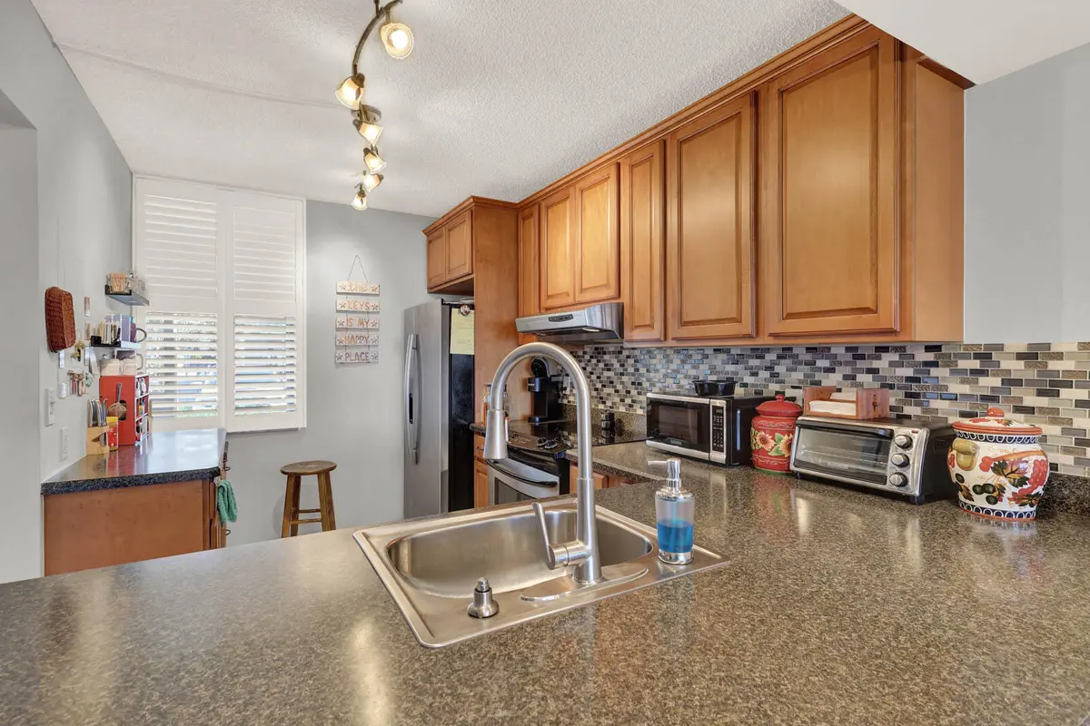 8-106_Circle_Bay-7 at 1950 SW Palm City Road 8-106, Stuart