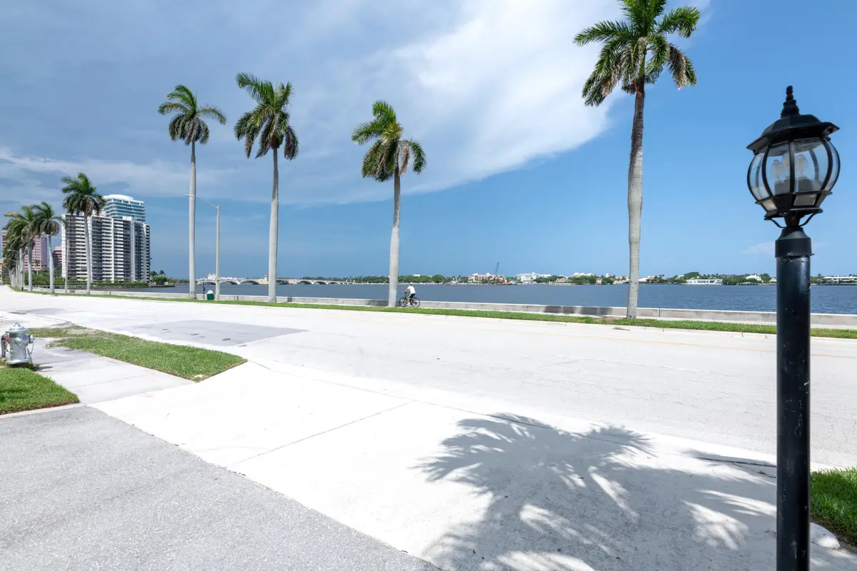 IMG_9911 at 1527 S Flagler Drive 116f, West Palm Beach