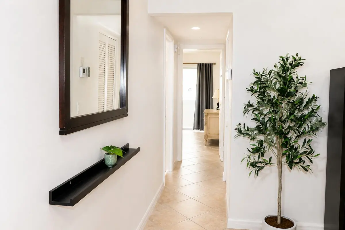 entry hall at 148 Tuscany B, Delray Beach