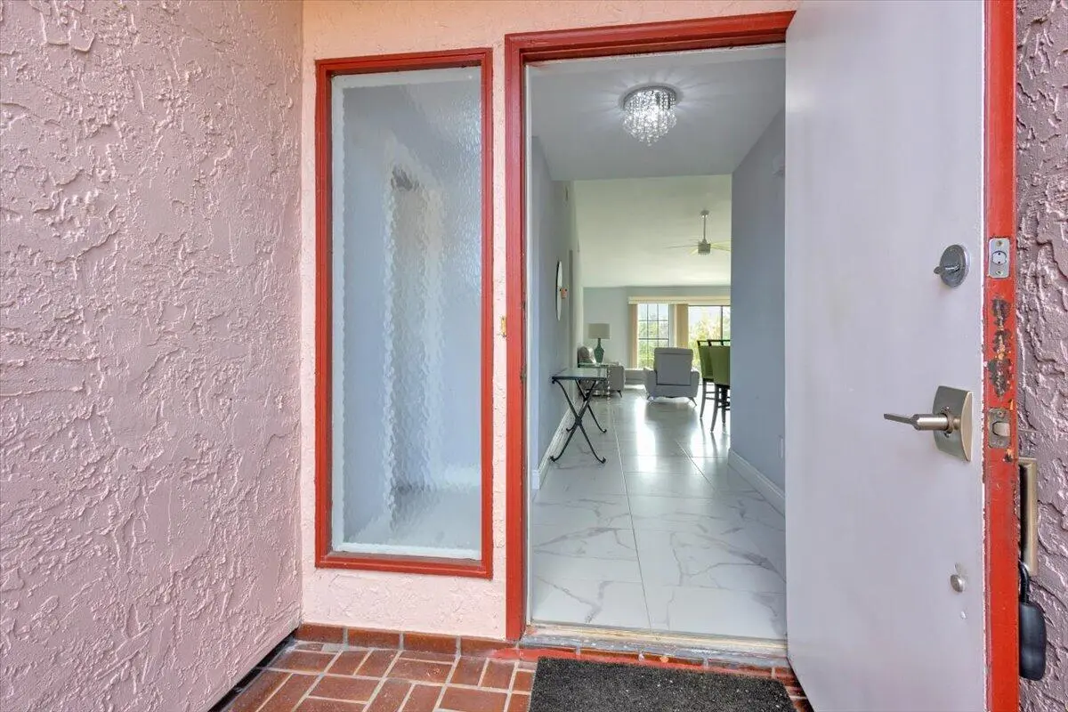 61-GG3A4885 at 3535 SE Sandpiper Circle, Port St. Lucie