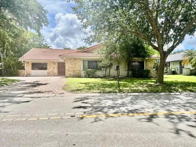 IMG_6521 at 501 NW 107th Terrace, Coral Springs