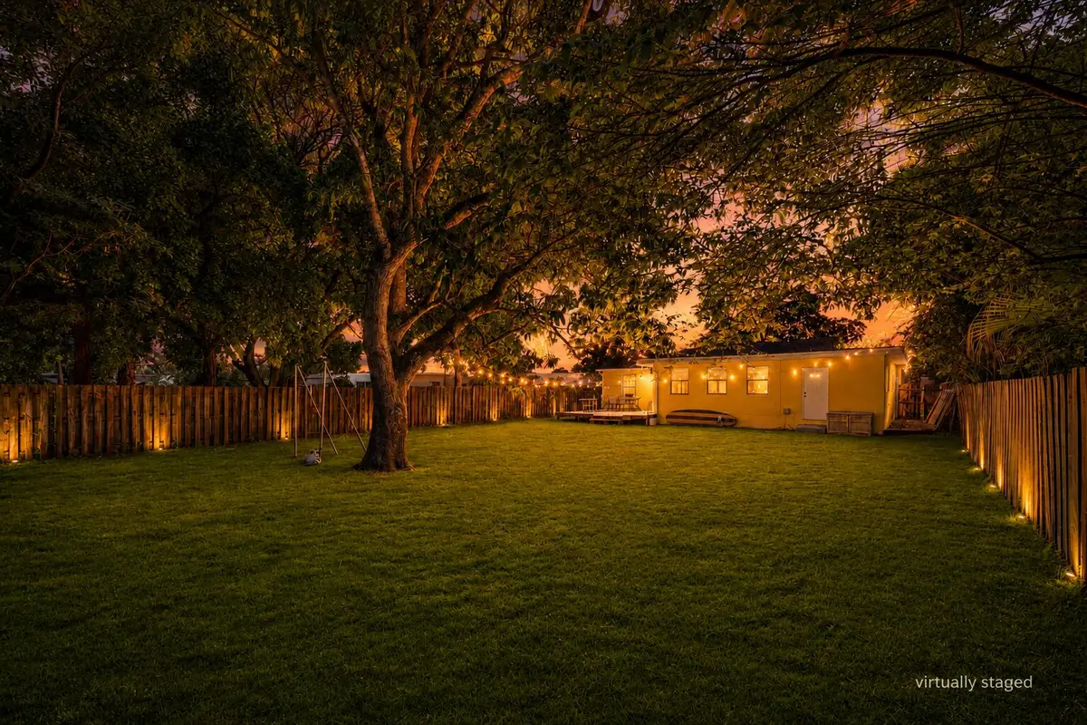 AI Generated at 713 NE 35th Street, Oakland Park