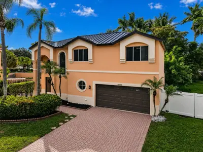 2510 Rampart Way, Hollywood – Single Family Residence for sale