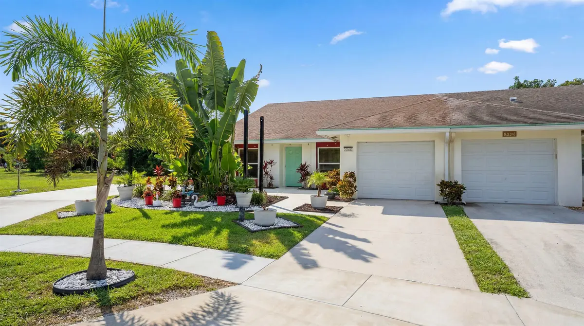 04-12438 Guilford Way at 12438 Guilford Way, Wellington