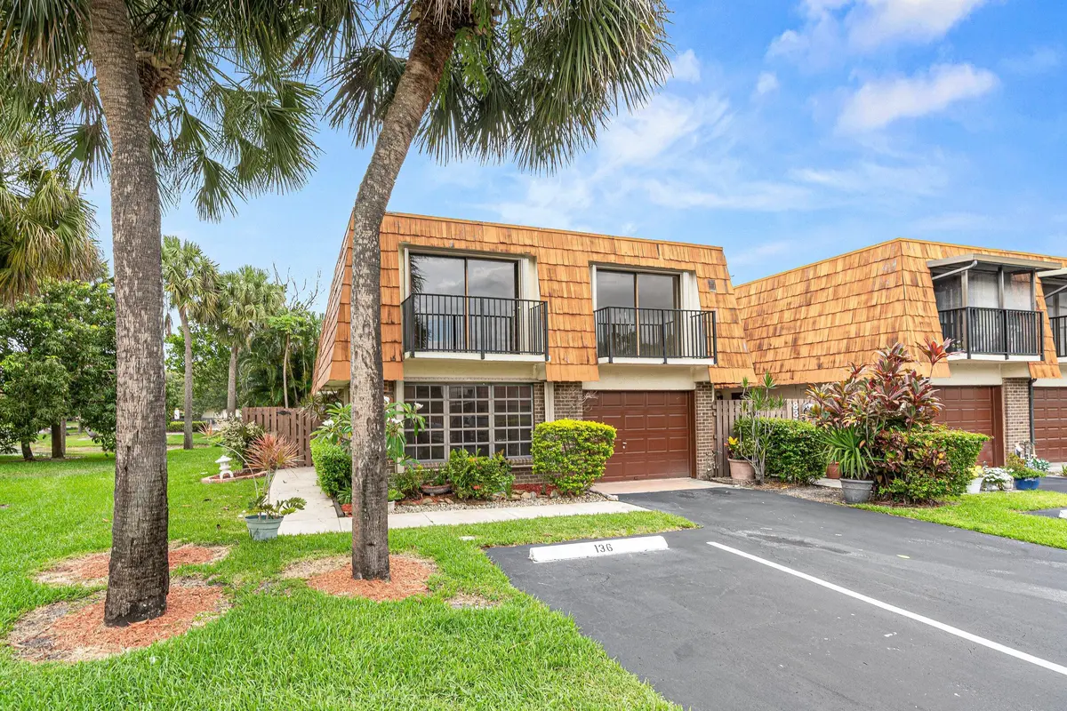 front at 8321 S Coral Circle, North Lauderdale