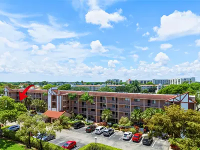 7280 Amberly Lane 201, Delray Beach – Condominium for sale