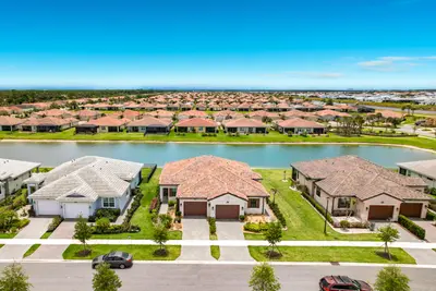 27051 SW Viterbo Way, Port St. Lucie – Villa for sale