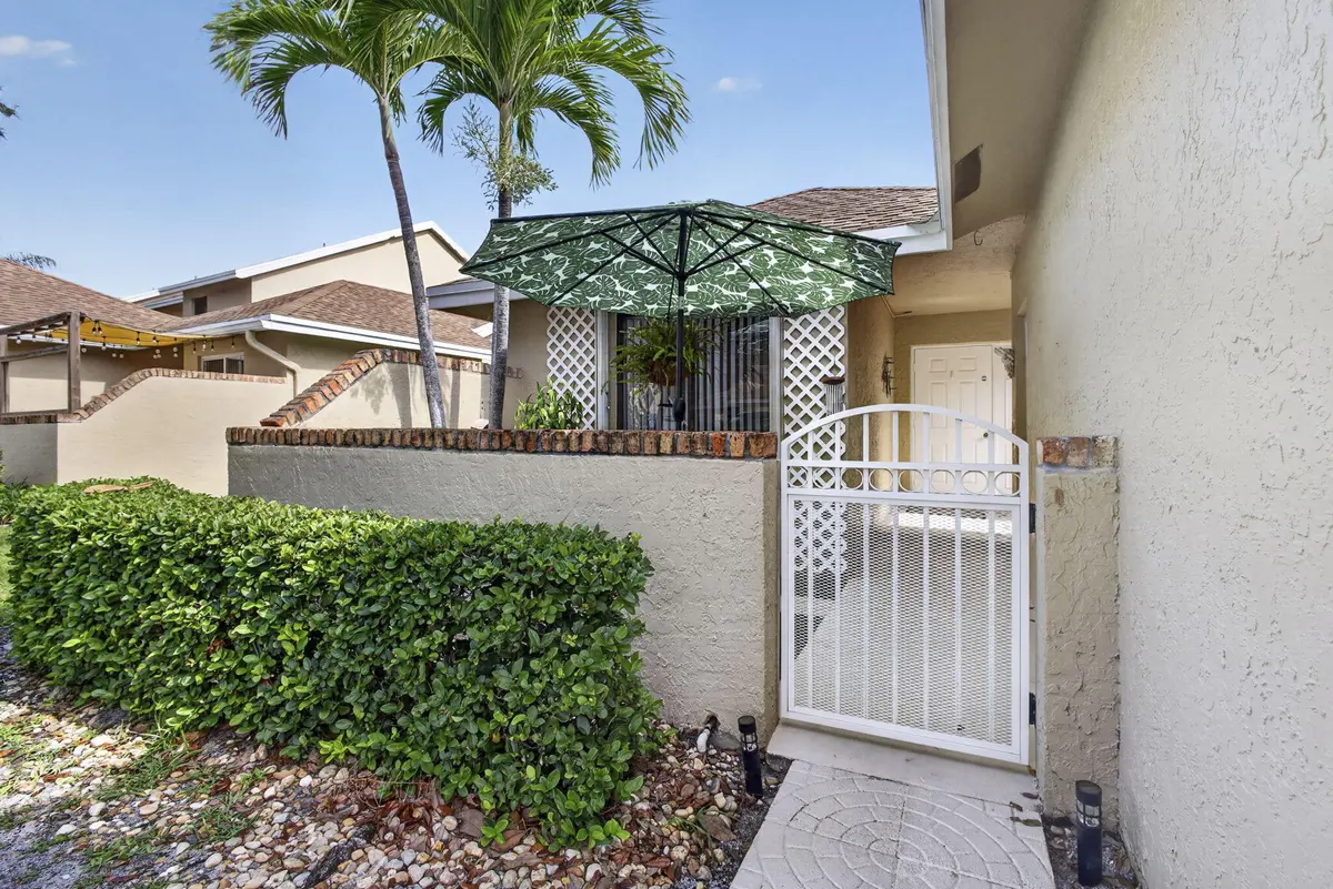 11-web-or-mls-BS1A9894 at 1101 Maplewood Drive, Greenacres