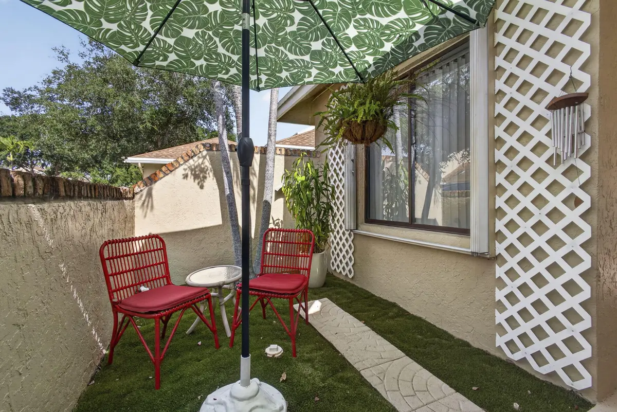 13-web-or-mls-BS1A0041 at 1101 Maplewood Drive, Greenacres