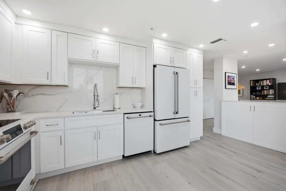 Kitchen at 7768 Lakeside Boulevard 515, Boca Raton