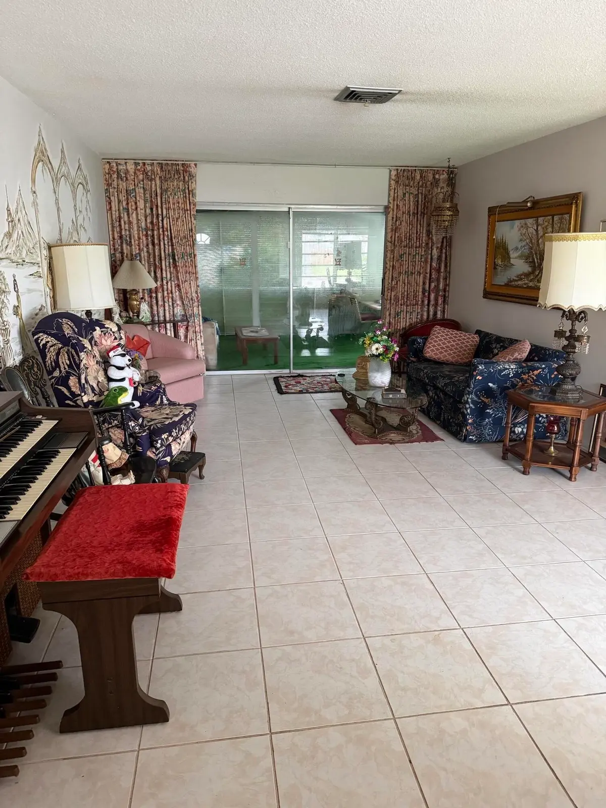 IMG_0231cre at 626 S Crescent Drive, Hollywood