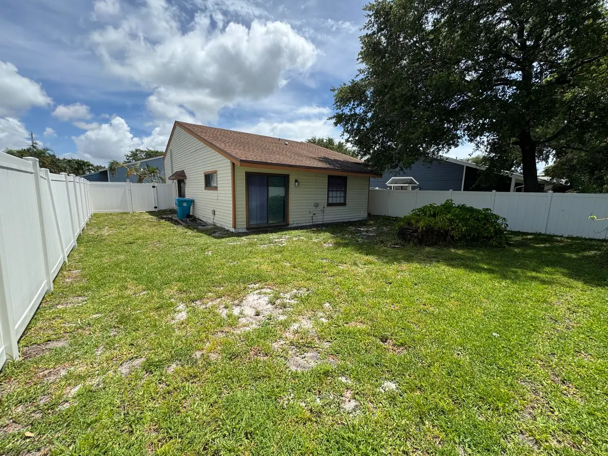 Yard at 23 Buxton Lane, Boynton Beach