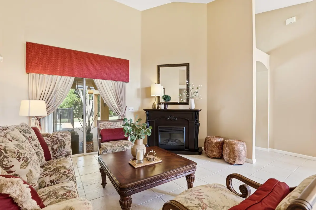 8_0o1a1591 at 16431 N 77th  Trail 16431, Palm Beach Gardens