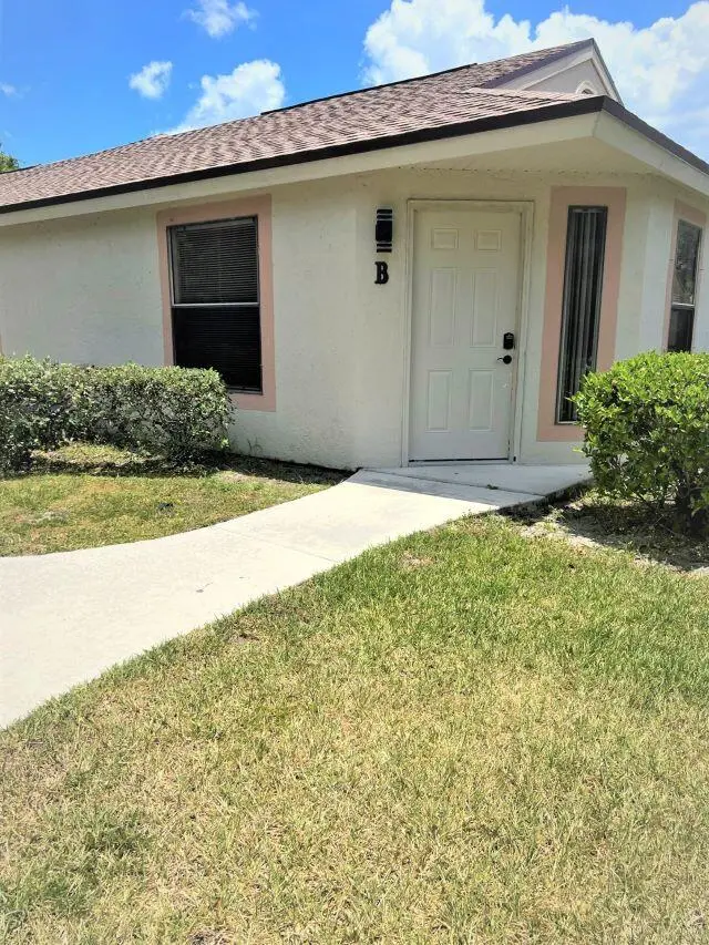 front door at 2812 Stoneway Lane Unit B, Fort Pierce