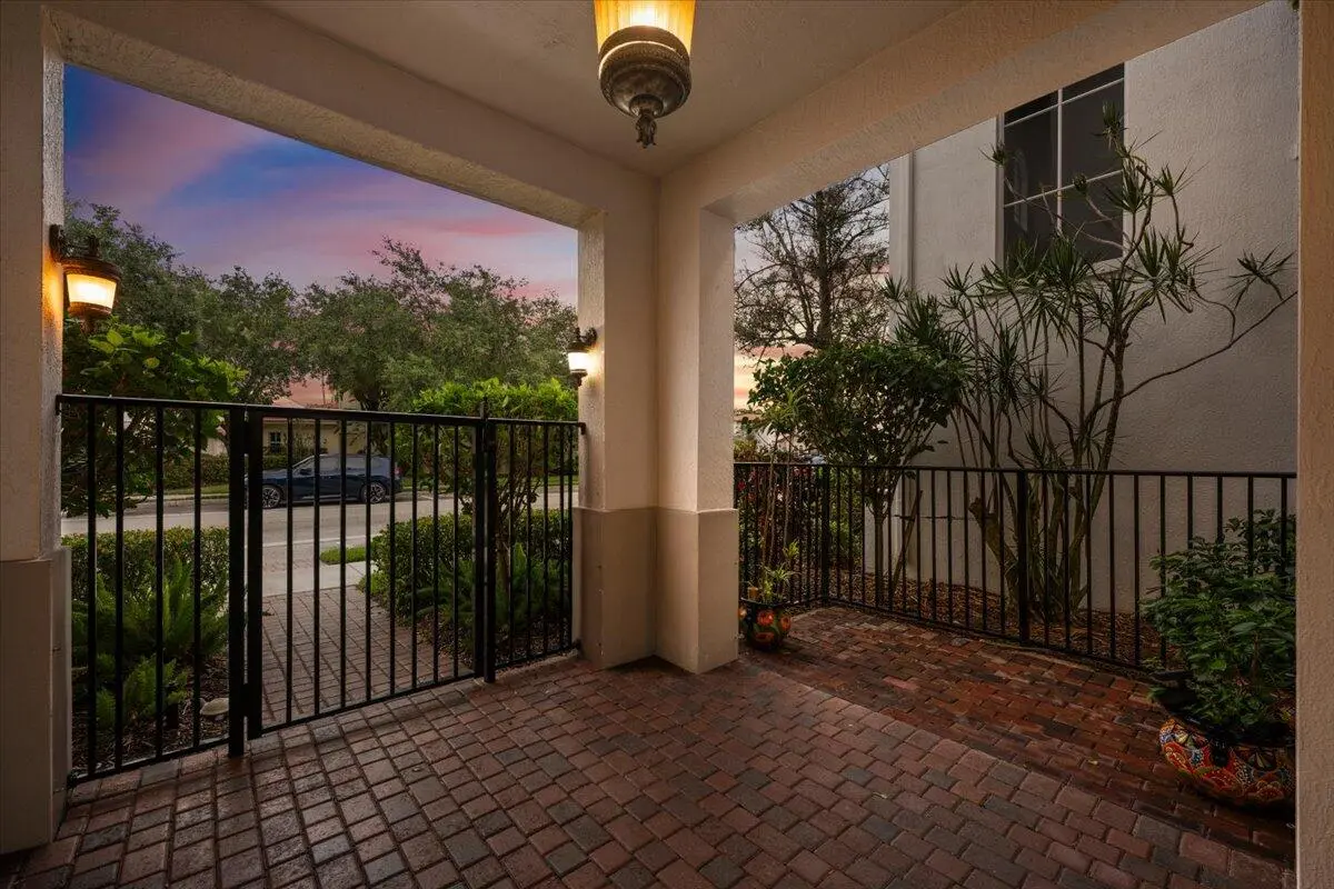 Private Entertainment Courtyard at 208 Glacier Street, Palm Beach Gardens