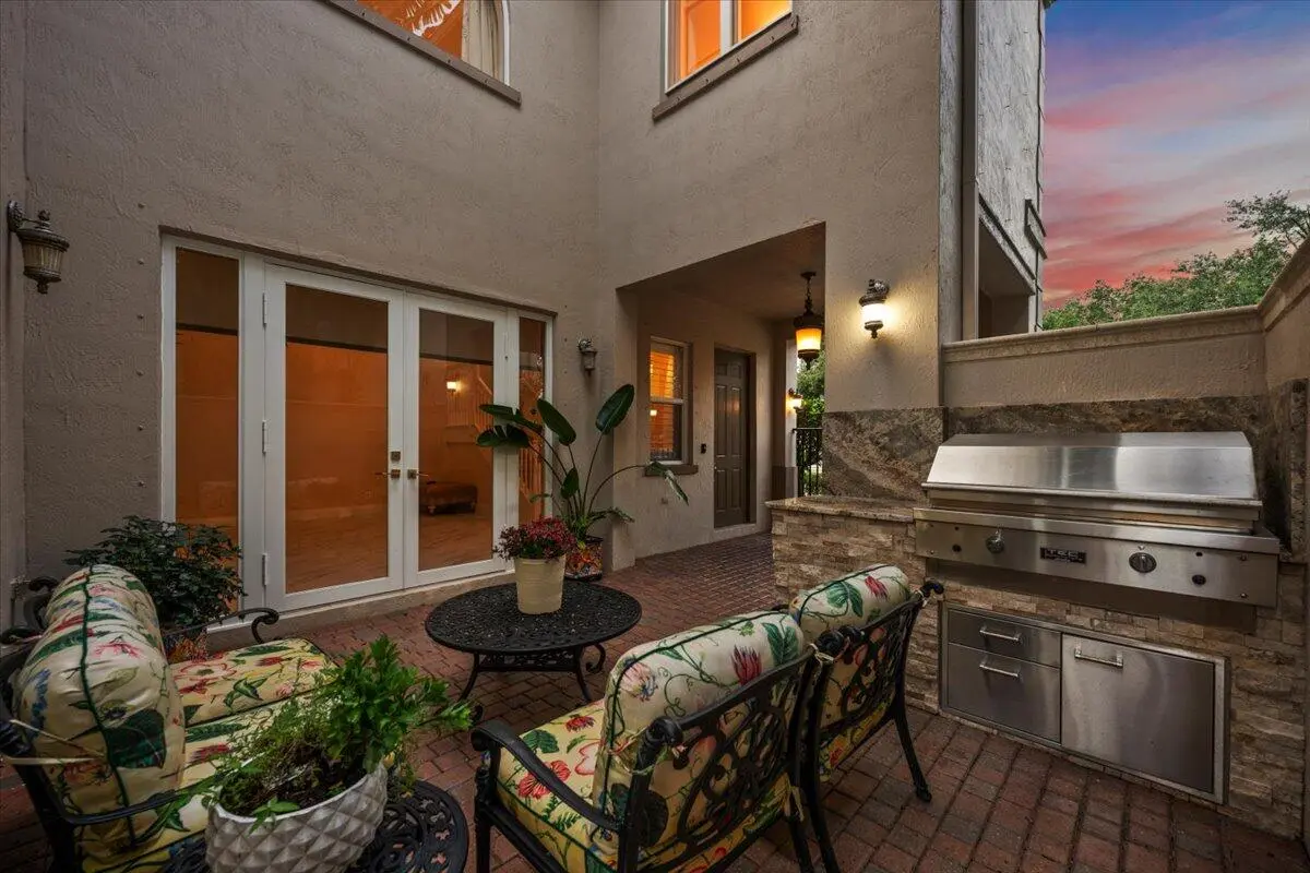 Stunning Courtyard Entertainment Area at 208 Glacier Street, Palm Beach Gardens