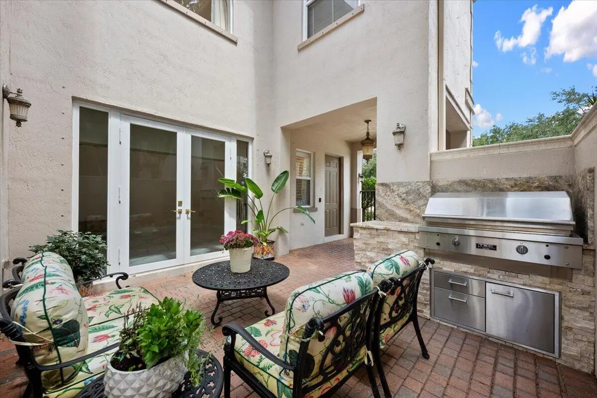 Stunning Courtyard Entertainment Area at 208 Glacier Street, Palm Beach Gardens