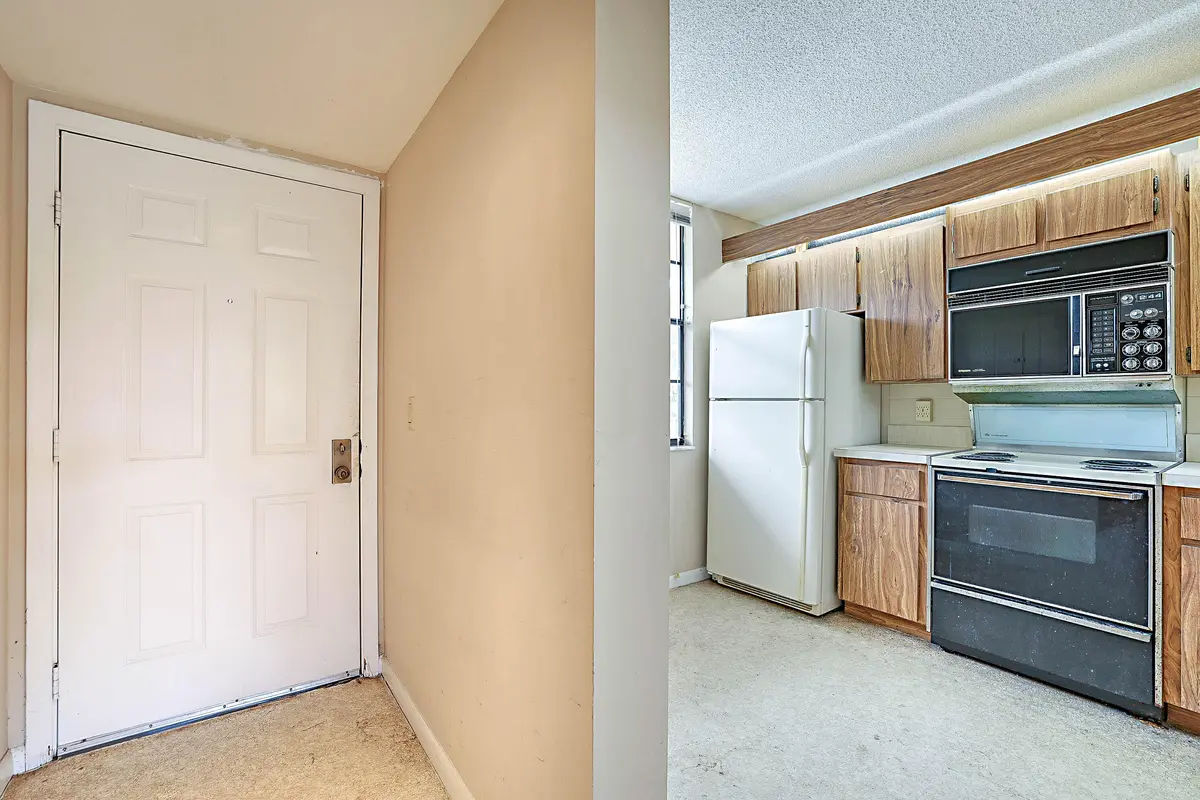 3526 Whitehall Drive # 302-14 at 3526 Whitehall Drive 302, West Palm Beach