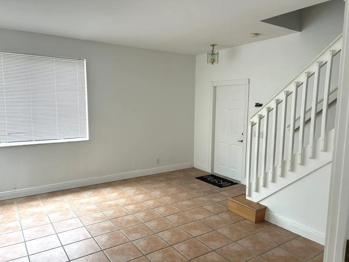4361 fam at 4361 Dogwood Circle, Weston