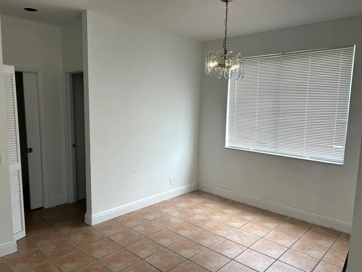 4361 DR at 4361 Dogwood Circle, Weston