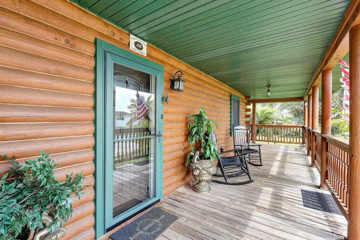 log 4 at 4550 SW Calloway Street, Port St. Lucie